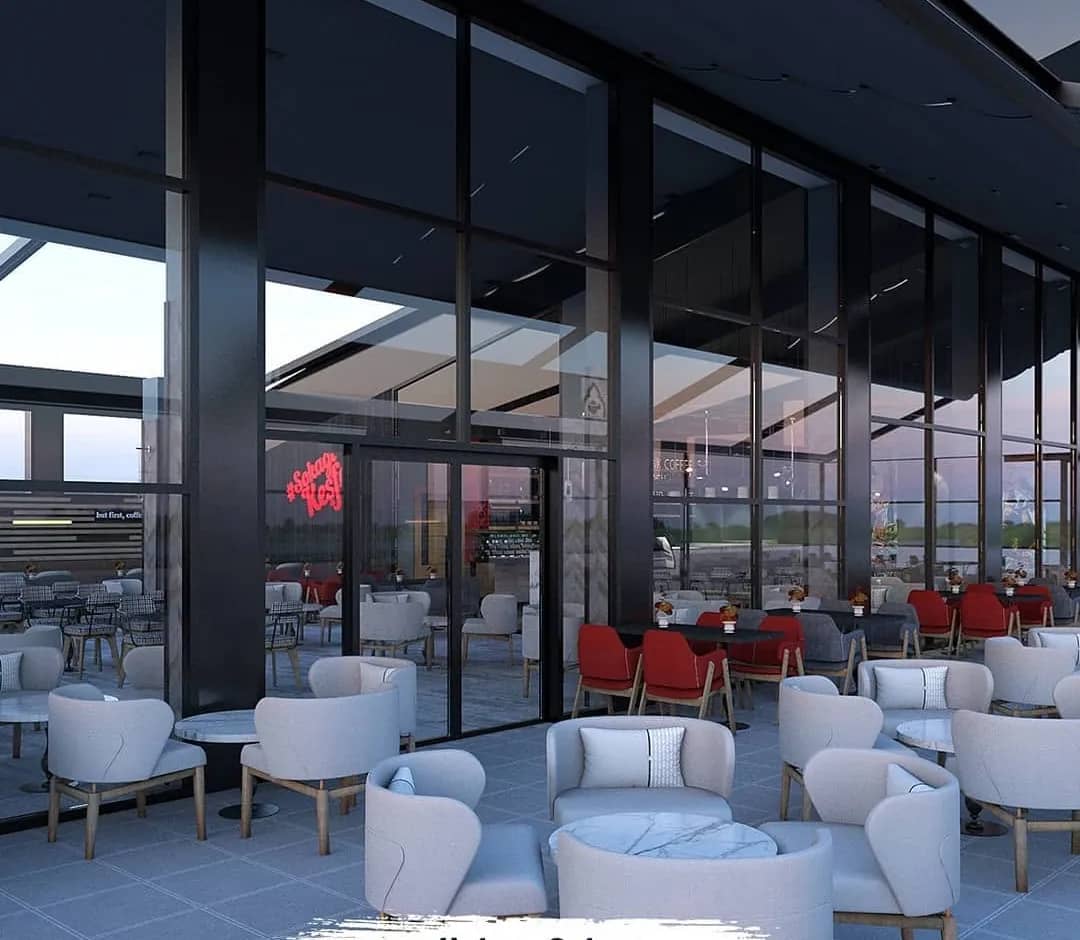 Kahve Sokağı franchise şubesinde aydınlık oturma alanı ve servis düzeni